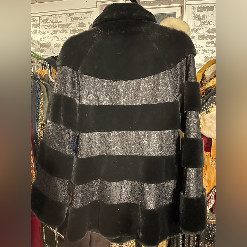 Vintage Dennis Basso Faux Fur and Lace Glamour Coat - Picture 5 of 5